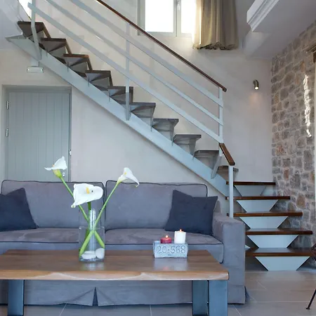 Ionian Horizon * Tsoukaládhes