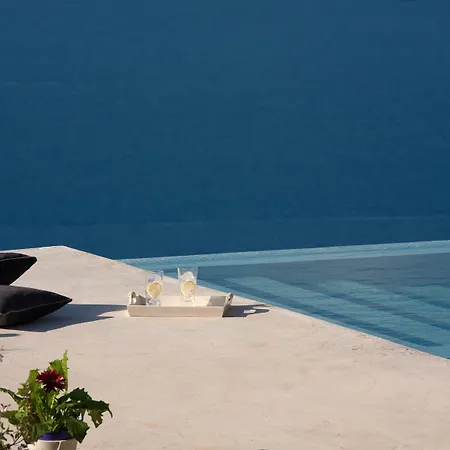 Ionian Horizon فيلة Tsoukaládhes